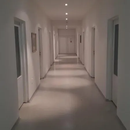 Hostel Tabakova Nové Zámky
